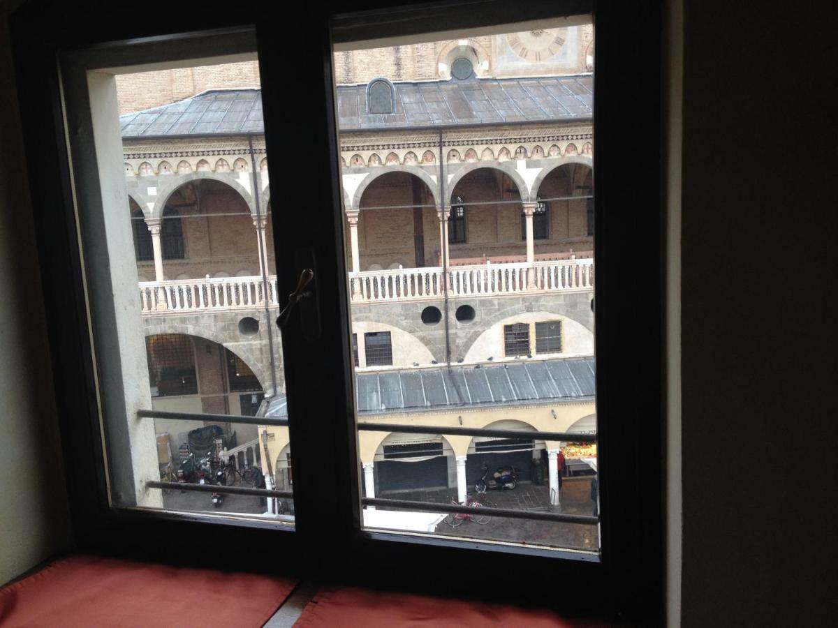 Appartamento Delle Erbe Padua Exterior foto